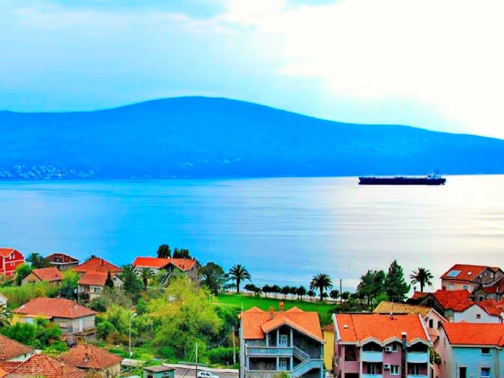 Villa Lastva Apartments Тиват Екстер'єр фото