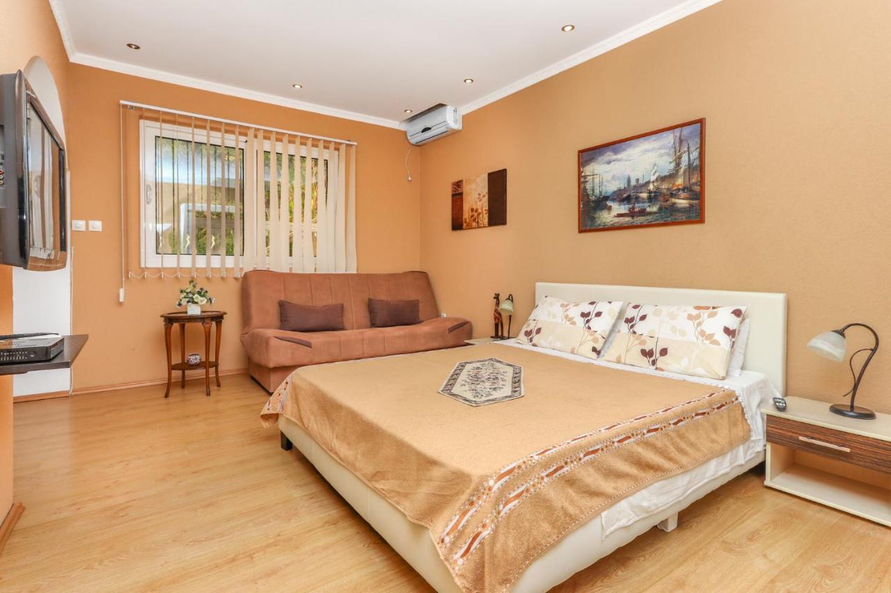 Villa Lastva Apartments Тиват Екстер'єр фото