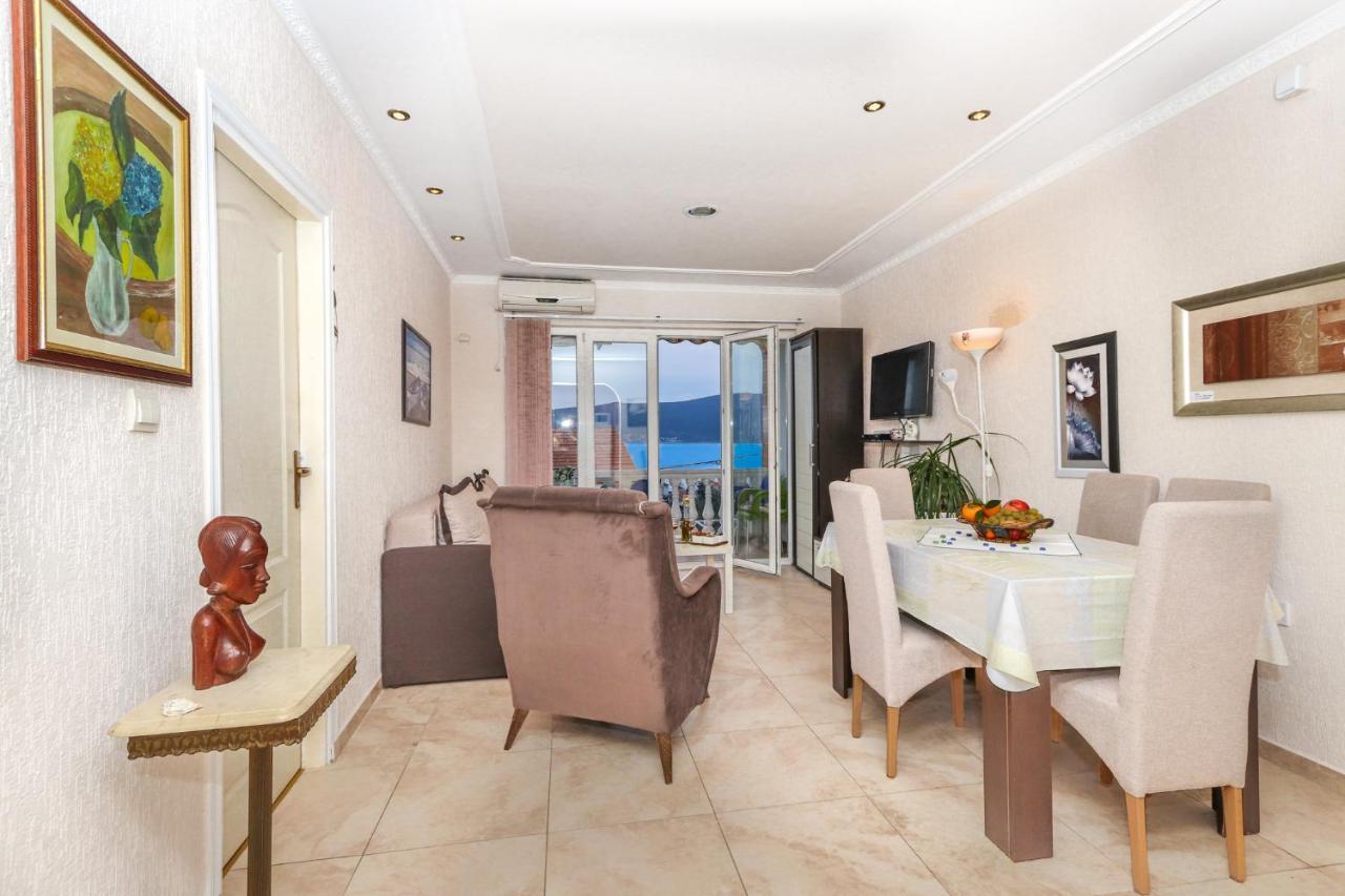 Villa Lastva Apartments Тиват Екстер'єр фото